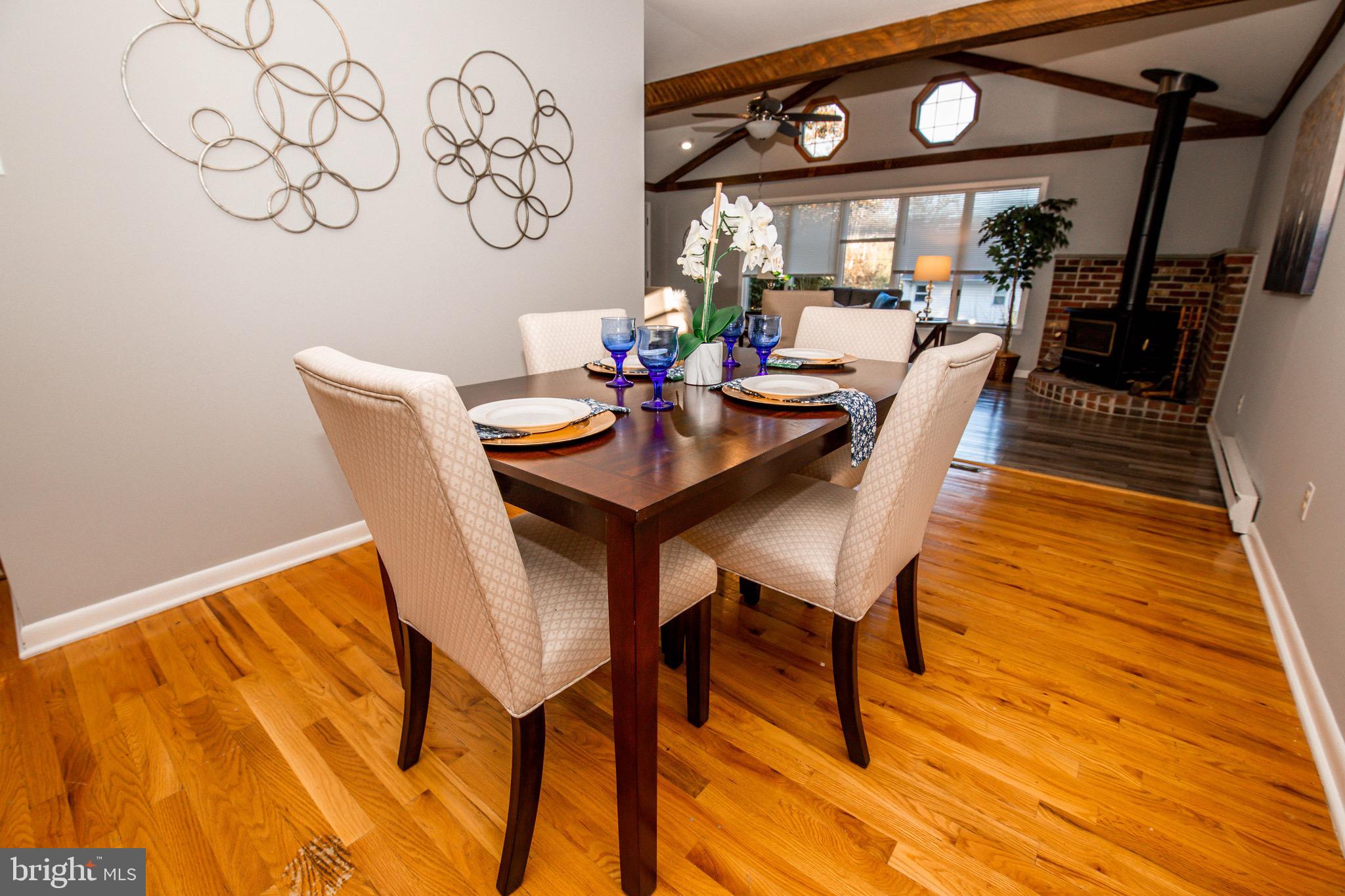 557 Manor Road Severna Park, MD 21146 - Photo 6 of 54 Dining Room/Family Room