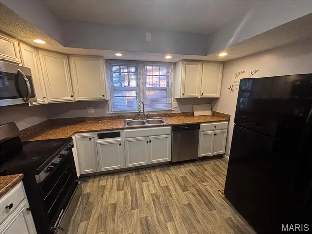 $90,000 | 10053 Diamond Drive, Riverview, MO 63137