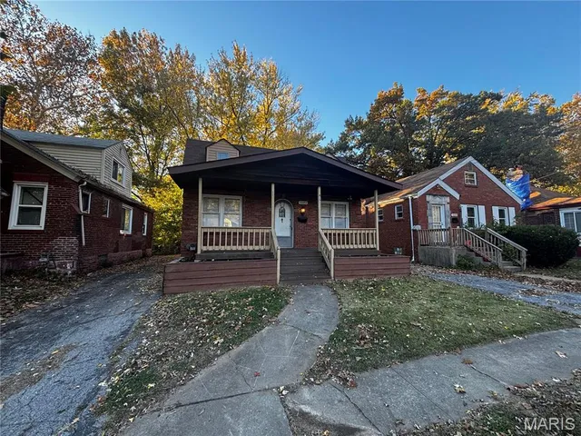 $90,000 | 10053 Diamond Drive, Riverview, MO 63137