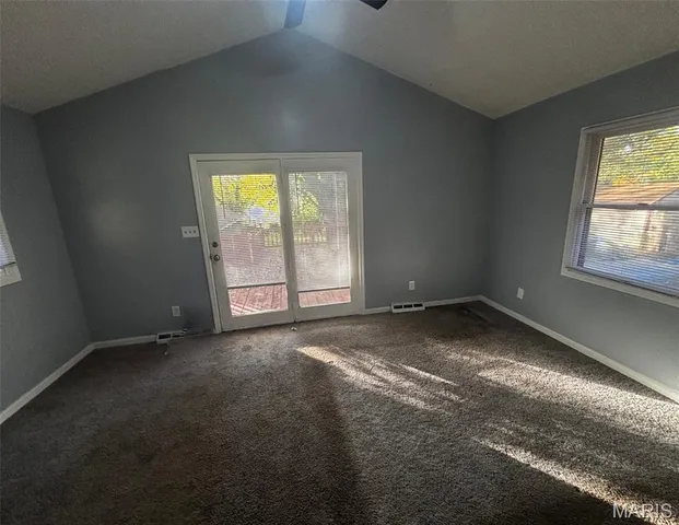 $90,000 | 10053 Diamond Drive, Riverview, MO 63137