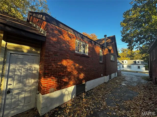 $90,000 | 10053 Diamond Drive, Riverview, MO 63137