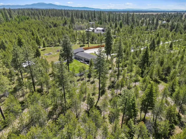 $570,000 | 1906 West Montgomery Road, Deer Park, WA 99006