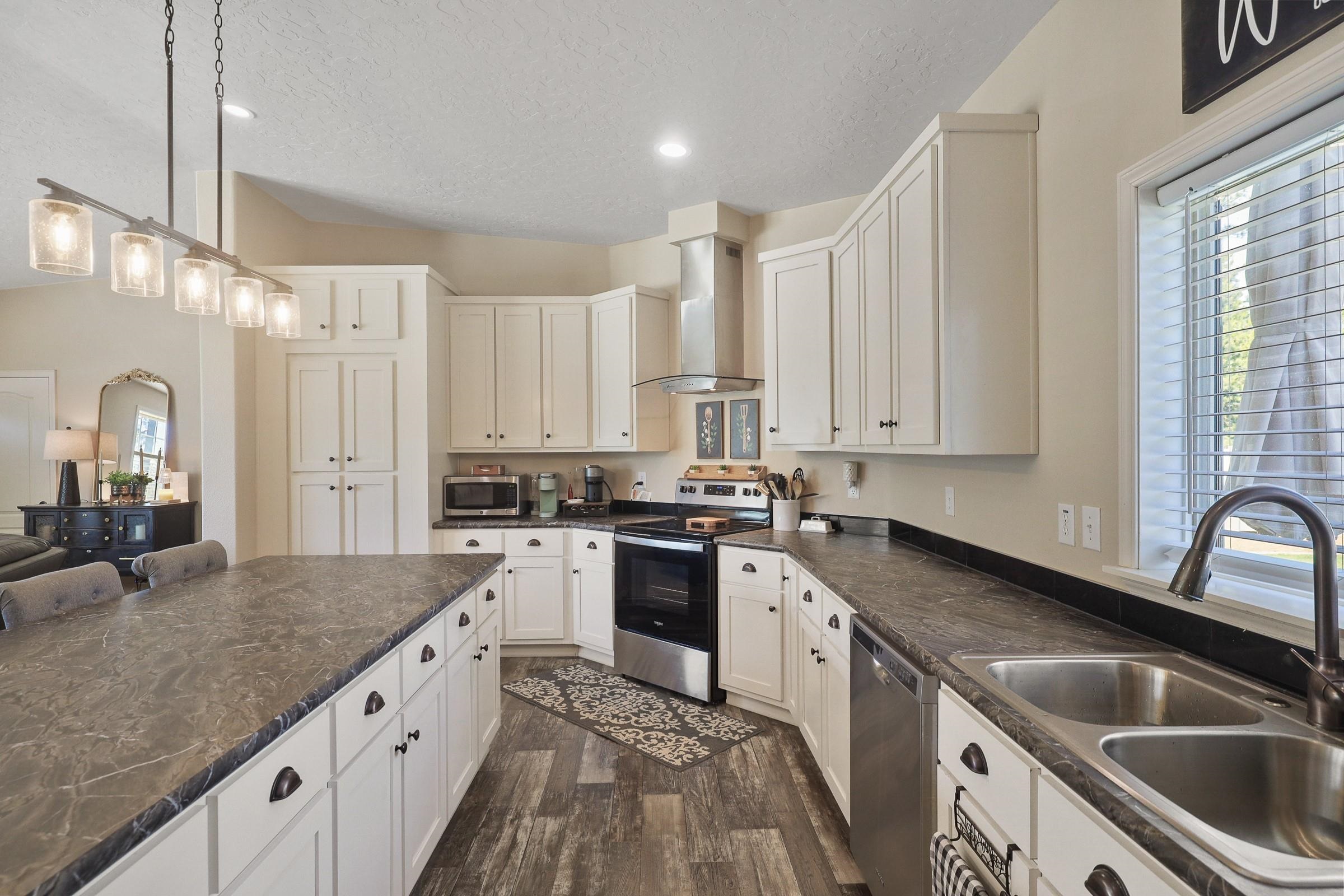 1906 West Montgomery Road Deer Park, WA 99006 - Photo 10 of 33