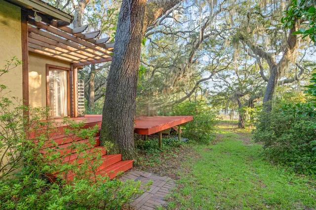 $145,000 | 219 North Cooper Lake Drive, Interlachen, FL 32148