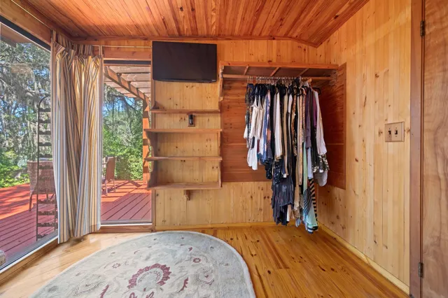 $145,000 | 219 North Cooper Lake Drive, Interlachen, FL 32148