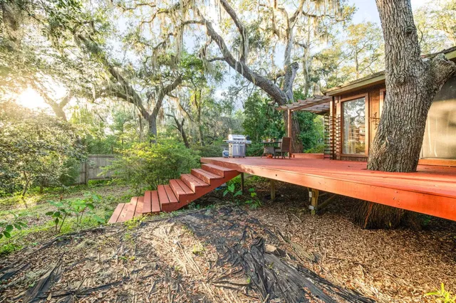 $145,000 | 219 North Cooper Lake Drive, Interlachen, FL 32148