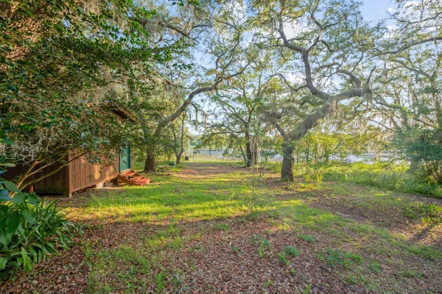 $145,000 | 219 North Cooper Lake Drive, Interlachen, FL 32148