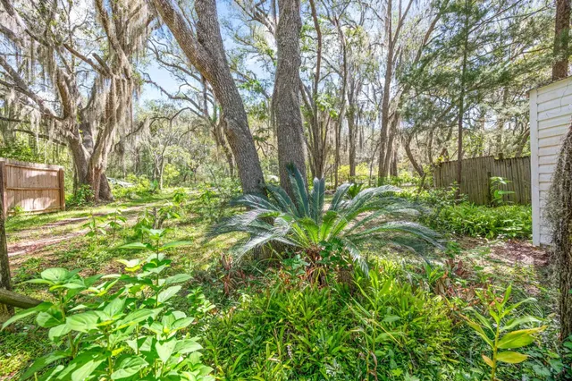 $145,000 | 219 North Cooper Lake Drive, Interlachen, FL 32148