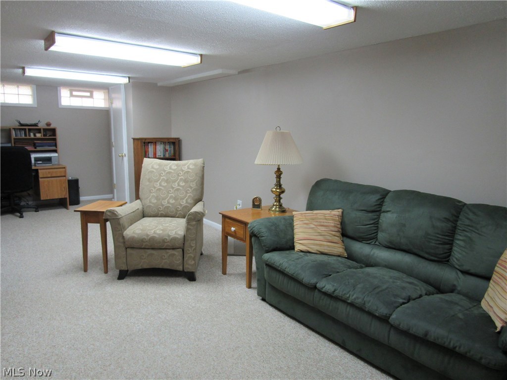 4615 Redfern Road Parma, OH 44134 - Photo 15 of 20