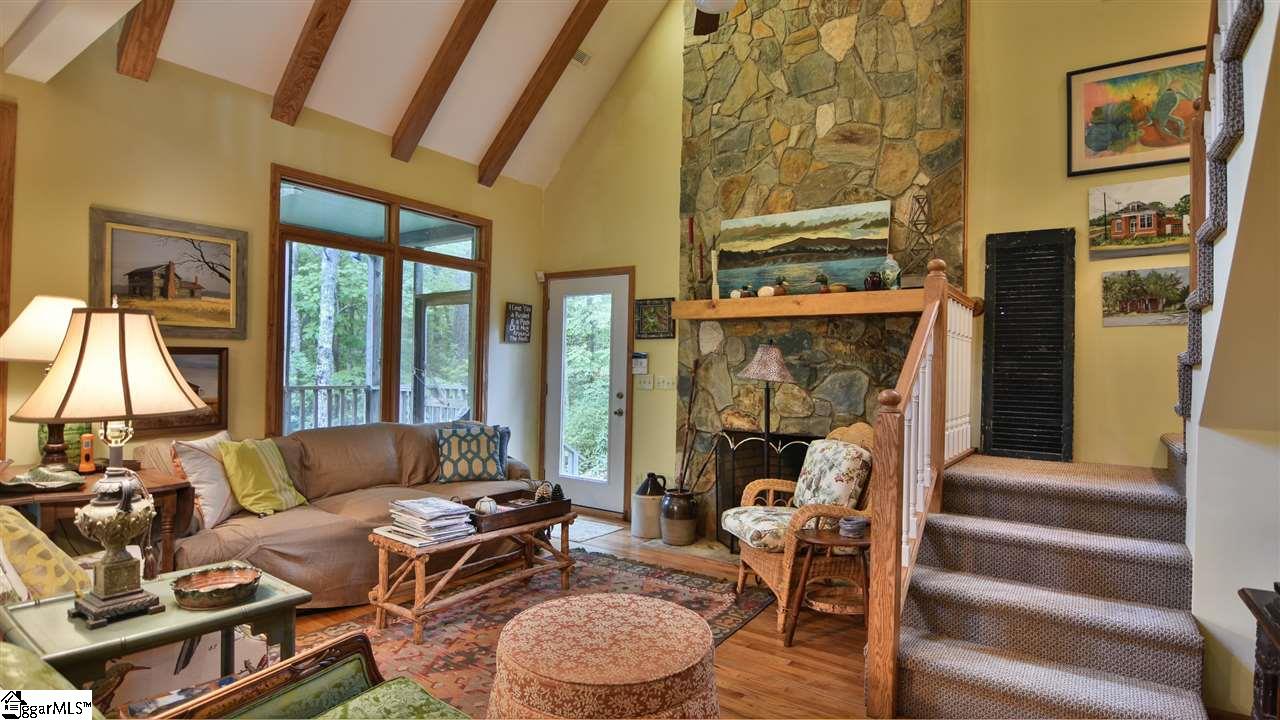 325 Rhododendron Cleveland, SC 29635 - Photo 11 of 19