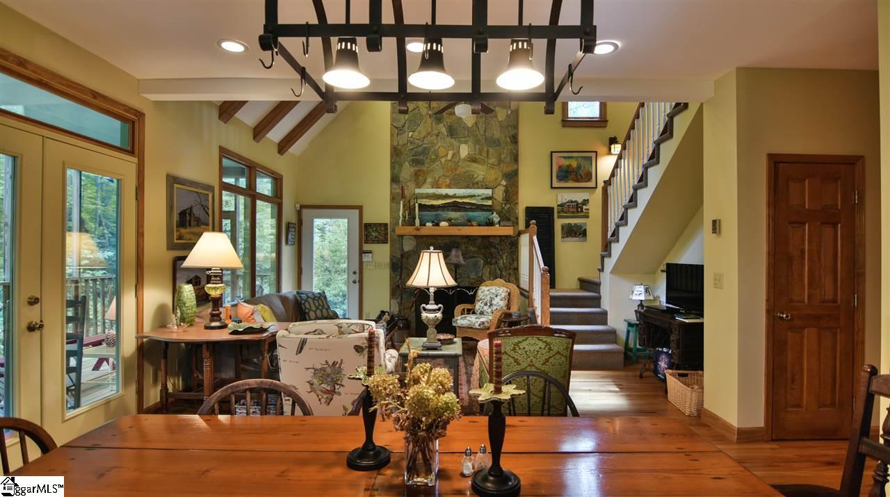 325 Rhododendron Cleveland, SC 29635 - Photo 10 of 19