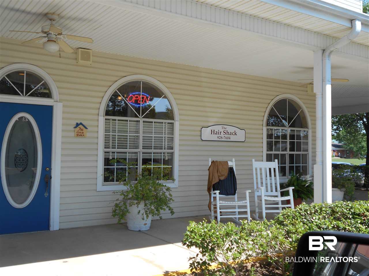 104 Homestead Village, Unit 10 Fairhope, AL 36532 - Photo 10 of 12 Hair Salon