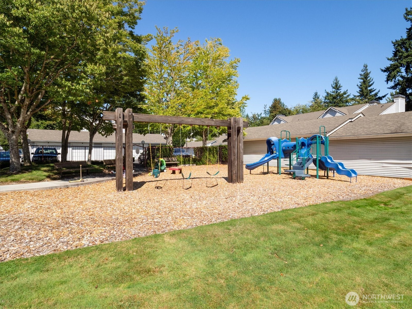 23319 Cedar Way, Unit K105 Mountlake Terrace, WA 98043 - Photo 26 of 28