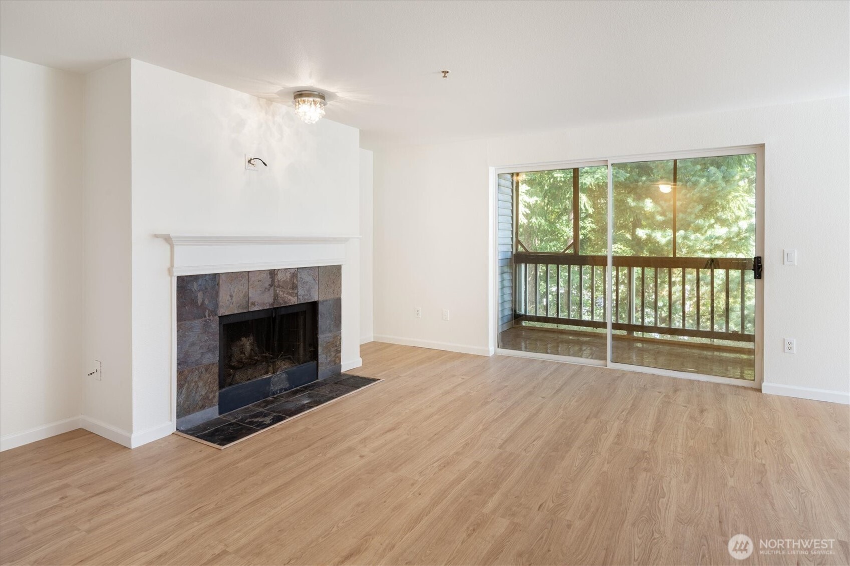 23319 Cedar Way, Unit K105 Mountlake Terrace, WA 98043 - Photo 6 of 28