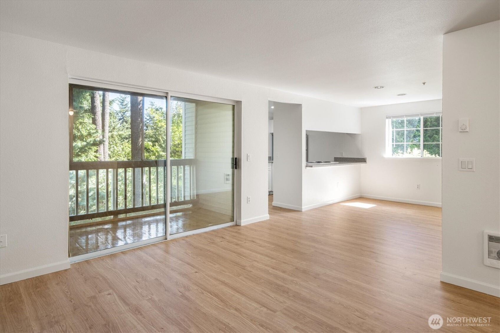 23319 Cedar Way, Unit K105 Mountlake Terrace, WA 98043 - Photo 8 of 28