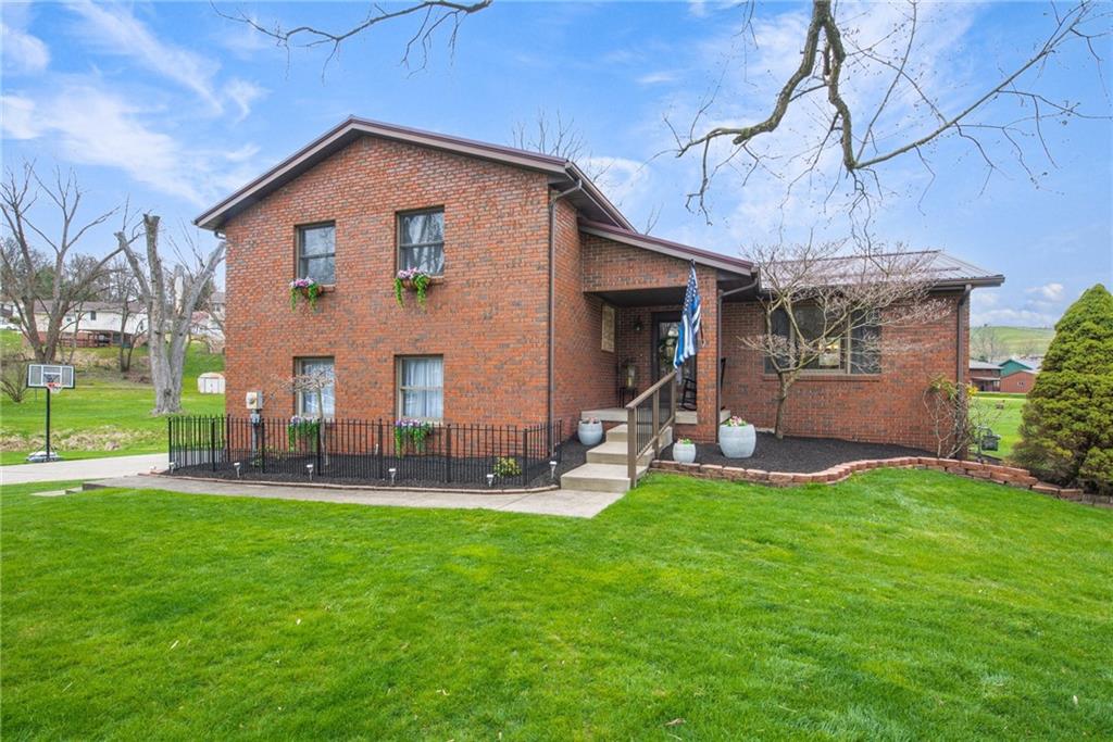 14 McElree Road Washington, PA 15301 - Photo 1 of 31 Gallery Image 1