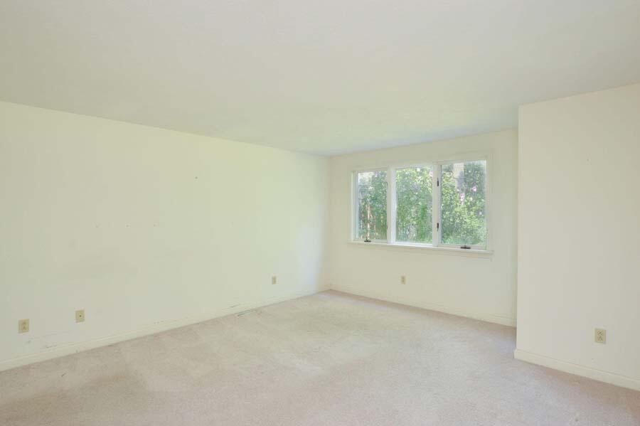 3 Kettle Lane Mashpee, MA 02649 - Photo 14 of 27 an empty room with a window