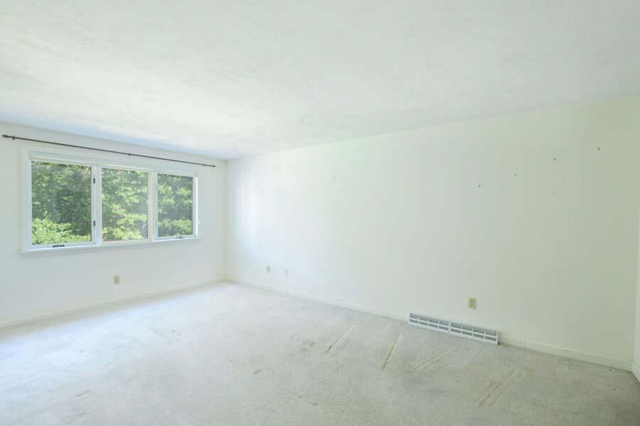 3 Kettle Lane Mashpee, MA 02649 - Photo 19 of 27 an empty room with a window