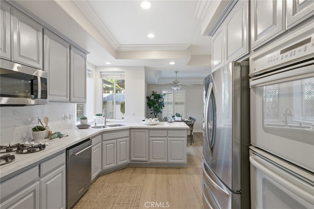 2409 Ruhland Avenue, Unit B Redondo Beach, CA 90278 - Photo 18 of 66