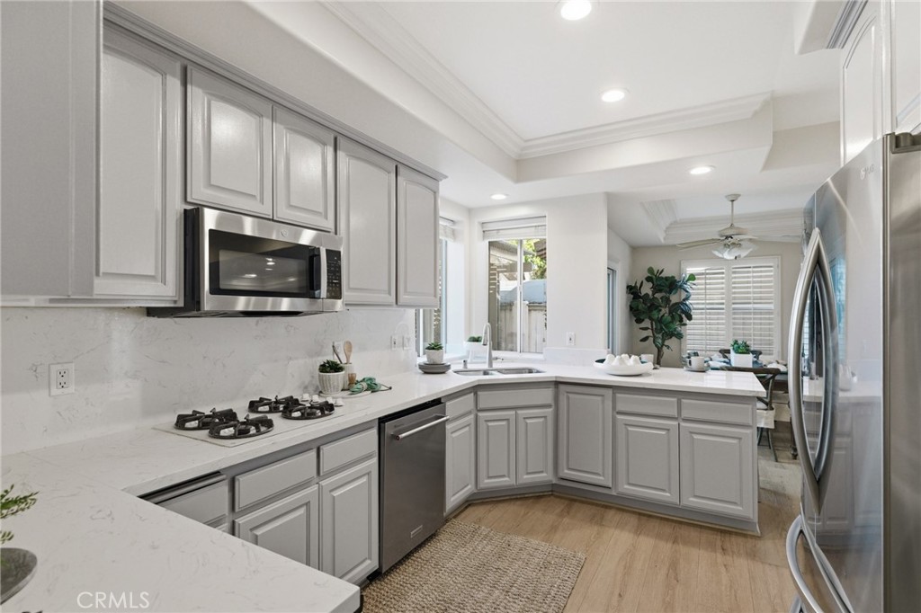 2409 Ruhland Avenue, Unit B Redondo Beach, CA 90278 - Photo 19 of 66