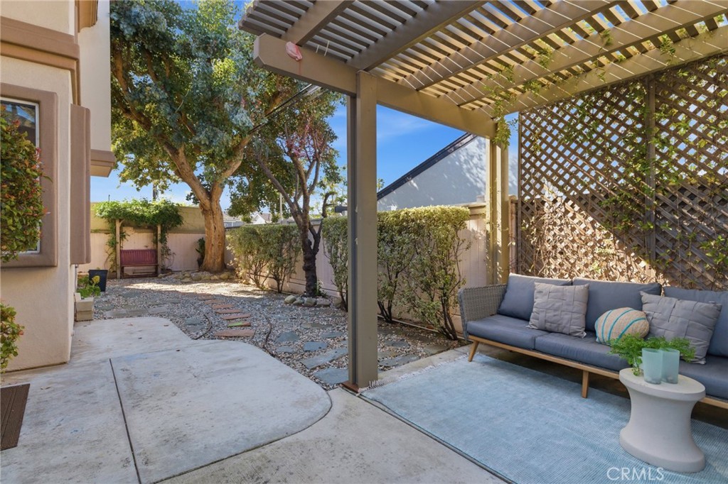 2409 Ruhland Avenue, Unit B Redondo Beach, CA 90278 - Photo 26 of 66