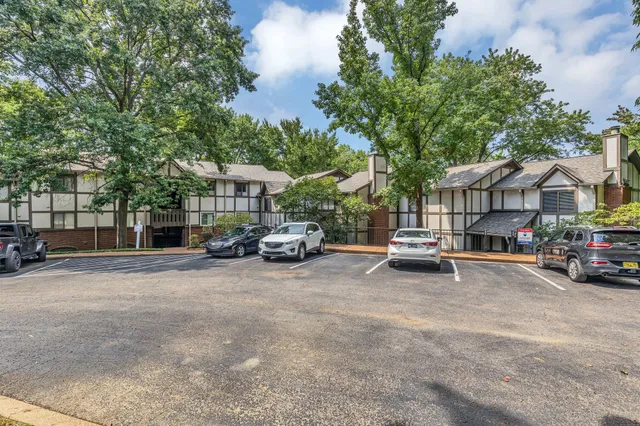 $269,500 | 5304 Edmondson Pike, Unit 1, Nashville, TN 37211