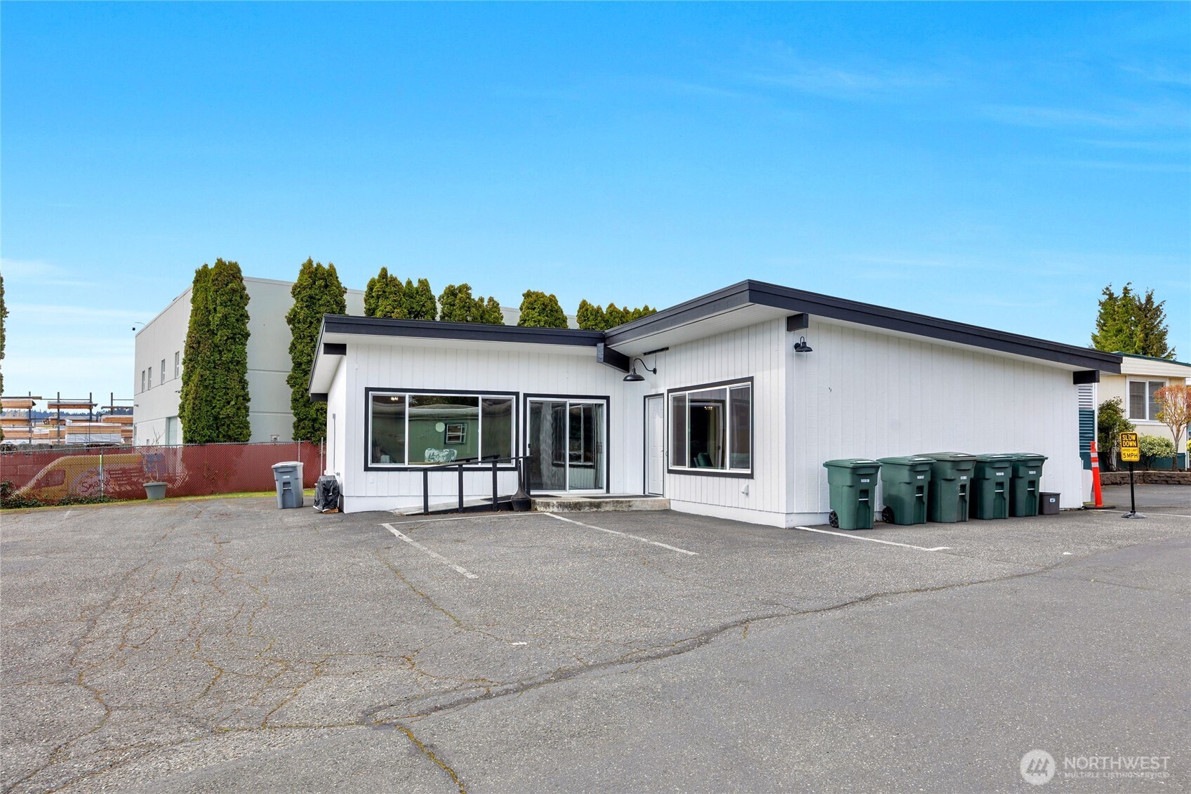 7031 Northeast 175th Street, Unit 33 Kenmore, WA 98028 - Photo 12 of 15