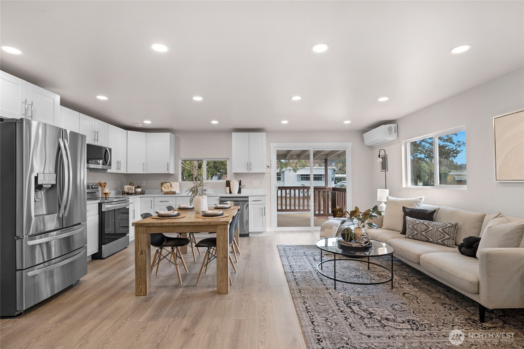 7031 Northeast 175th Street, Unit 33 Kenmore, WA 98028 - Photo 2 of 15