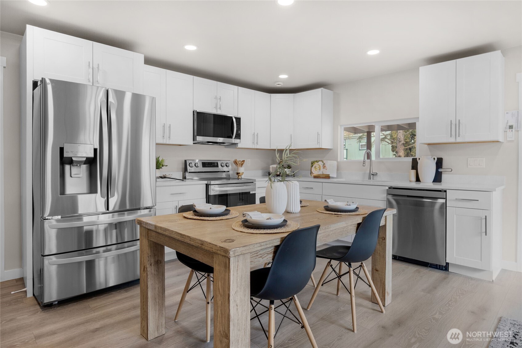 7031 Northeast 175th Street, Unit 33 Kenmore, WA 98028 - Photo 4 of 15