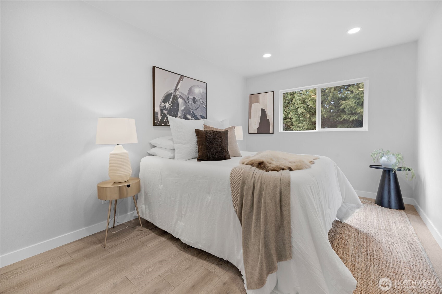 7031 Northeast 175th Street, Unit 33 Kenmore, WA 98028 - Photo 5 of 15