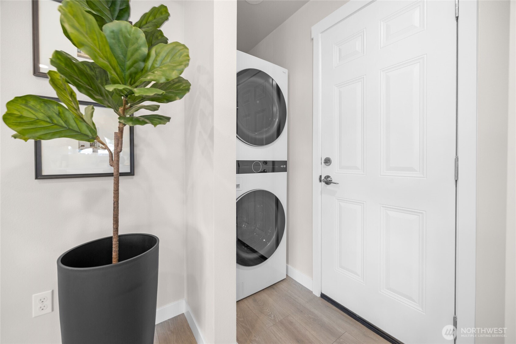 7031 Northeast 175th Street, Unit 33 Kenmore, WA 98028 - Photo 8 of 15