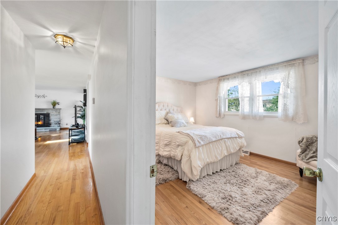 7444 Thunderbird Road Clay, NY 13088 - Photo 17 of 35