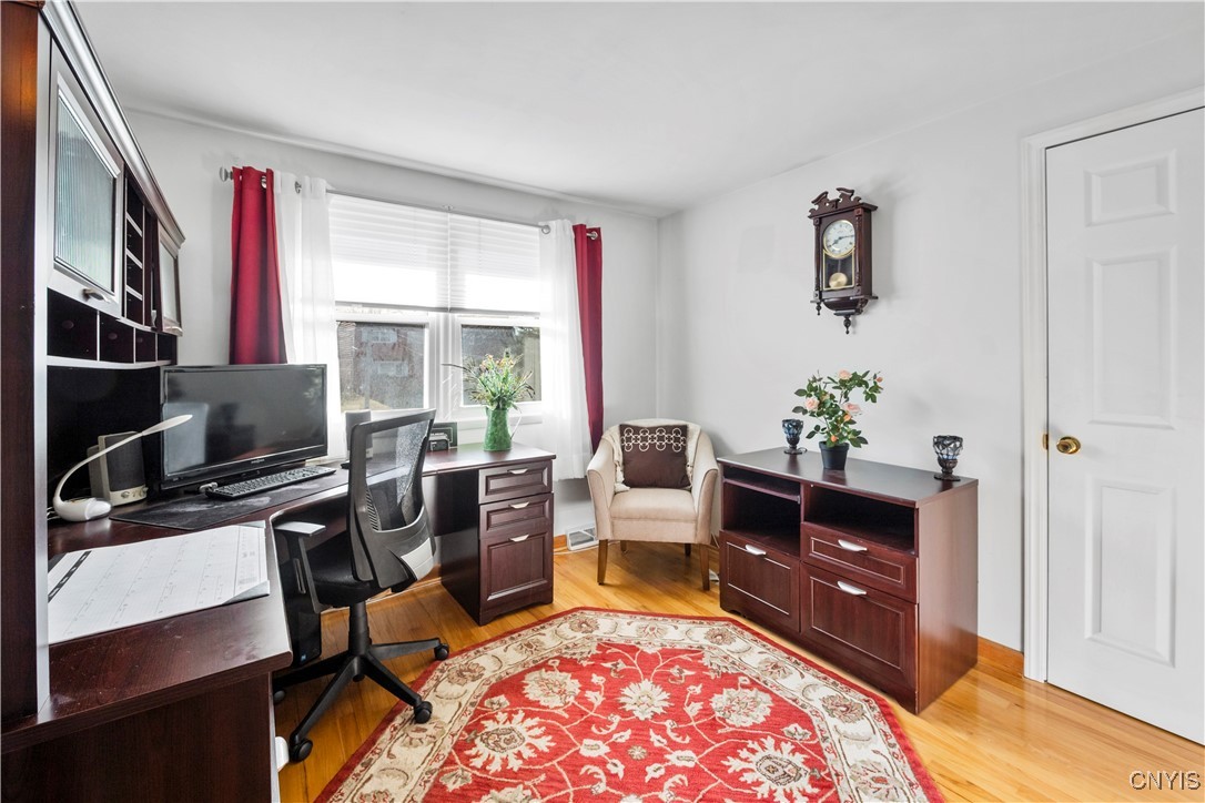 7444 Thunderbird Road Clay, NY 13088 - Photo 18 of 35