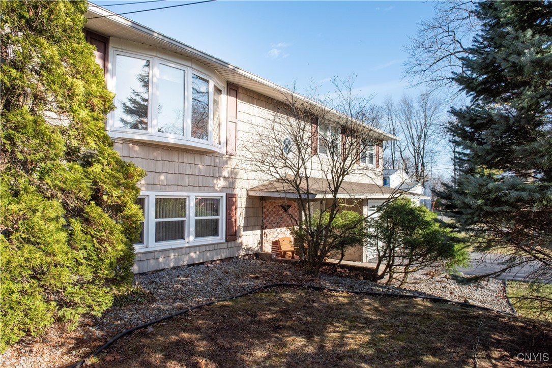 7444 Thunderbird Road Clay, NY 13088 - Photo 3 of 35