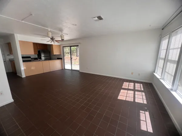 $1,450 | 2201 Timberwood Circle North, Unit 128, Tallahassee, FL 32304