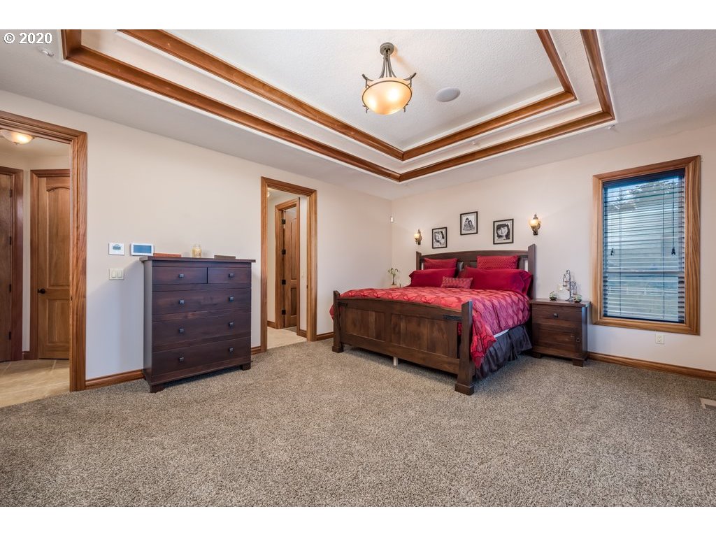 17281 South Burk Road Beavercreek, OR 97004 - Photo 15 of 32 Gallery Image 15