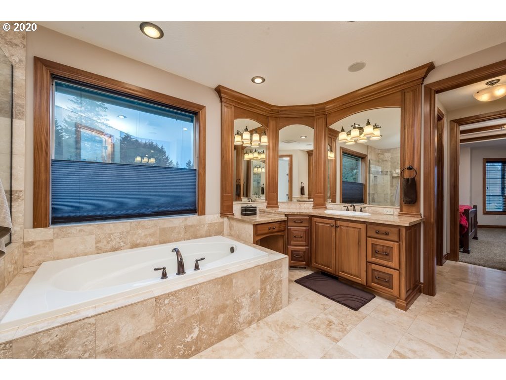 17281 South Burk Road Beavercreek, OR 97004 - Photo 18 of 32 Gallery Image 18