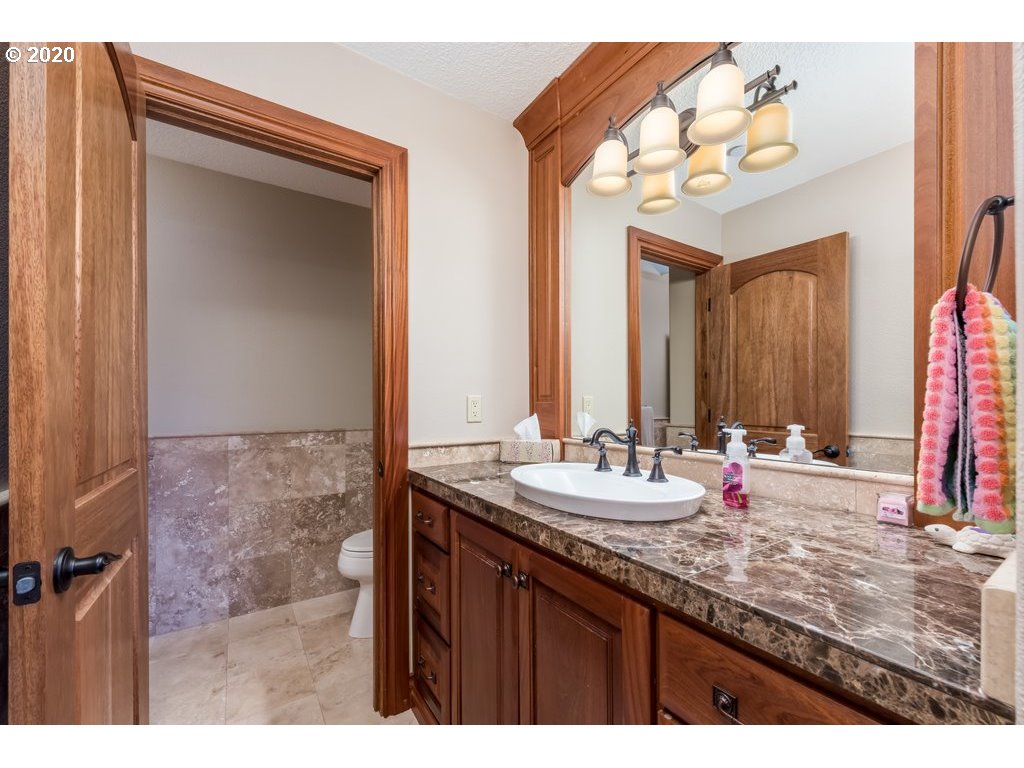 17281 South Burk Road Beavercreek, OR 97004 - Photo 25 of 32 Gallery Image 25