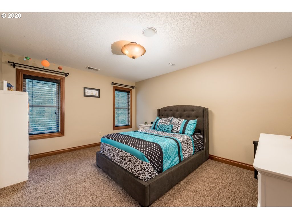 17281 South Burk Road Beavercreek, OR 97004 - Photo 27 of 32 Gallery Image 27