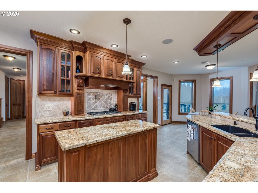 17281 South Burk Road Beavercreek, OR 97004 - Photo 10 of 32 Gallery Image 10