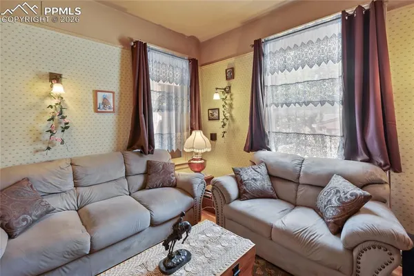 $425,000 | 410 Lee Avenue, Victor, CO 80860