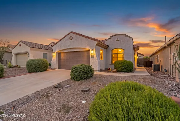 $265,000 | 468 West Calle Media Luz, Sahuarita, AZ 85629