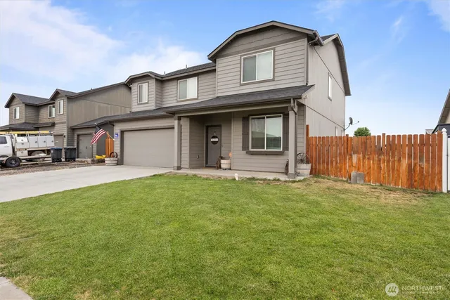 $450,000 | 736 South Rees Street, Moses Lake, WA 98837