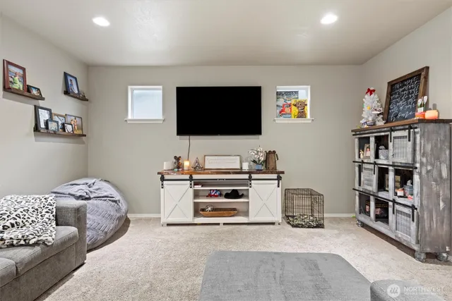 $450,000 | 736 South Rees Street, Moses Lake, WA 98837