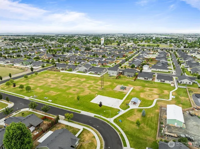 $450,000 | 736 South Rees Street, Moses Lake, WA 98837