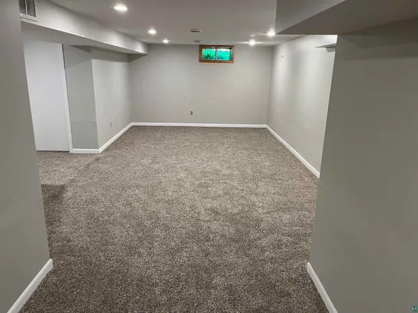 $279,900 | 35 Arthur Creek, Silver Bay, MN 55614