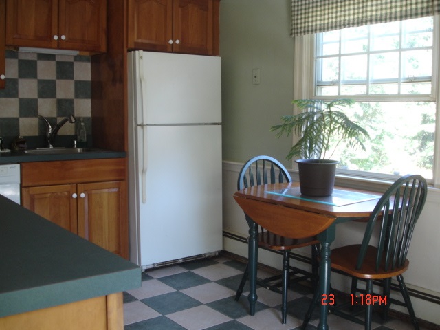 3 Colonial Road, Unit 4 Windham, NH 03087 - Photo 2 of 13