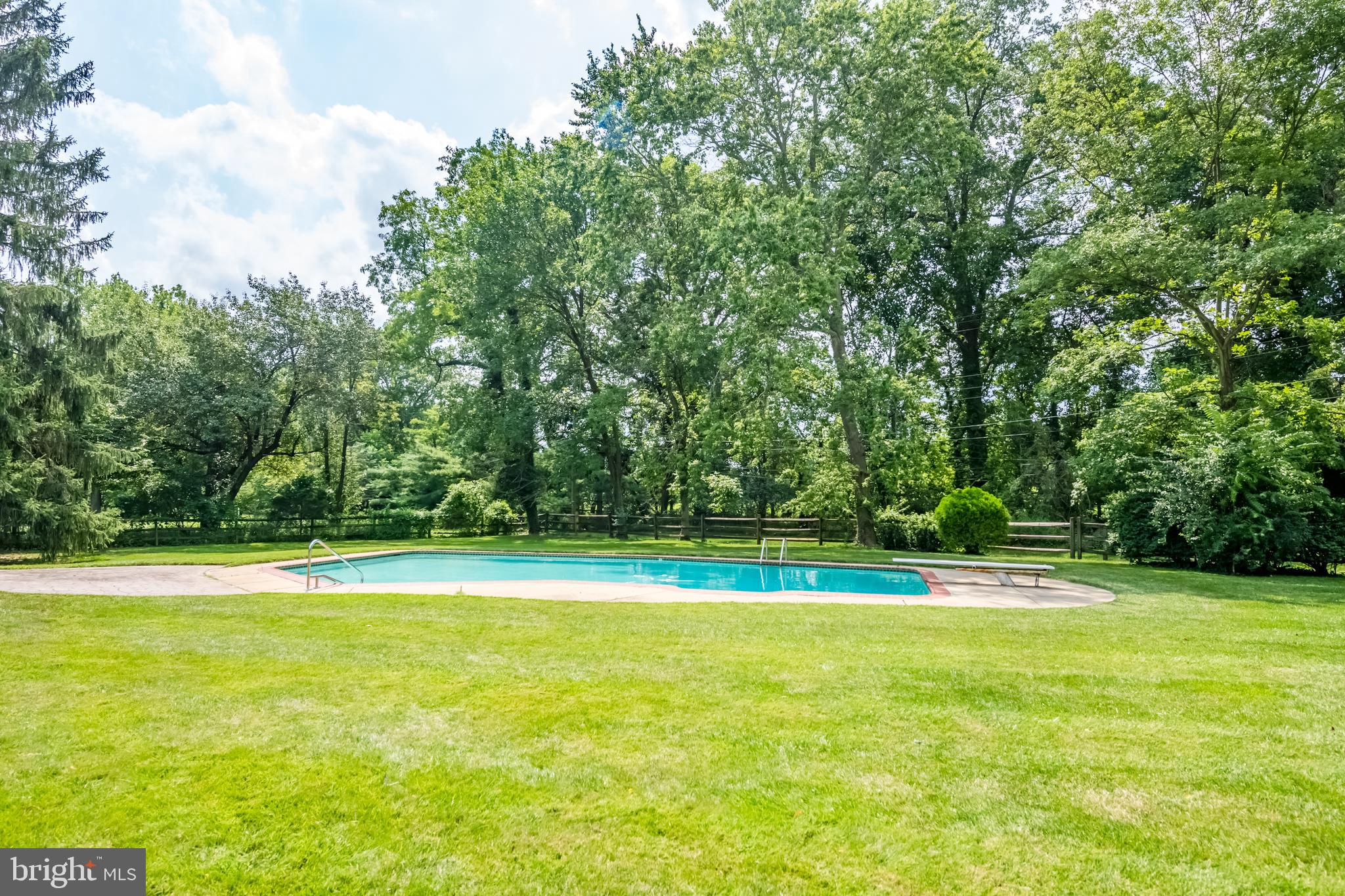 8212 Tally Ho Road Lutherville-Timonium, MD 21093 - Photo 38 of 42 Gallery Image 38