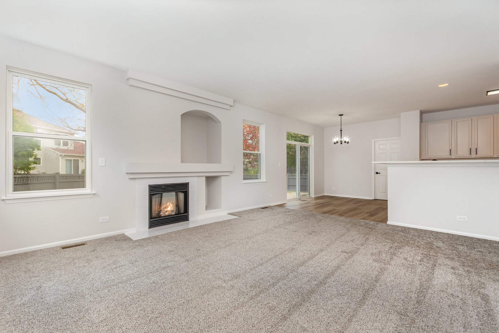 2746 Hillsboro Boulevard Aurora, IL 60503 - Photo 11 of 26