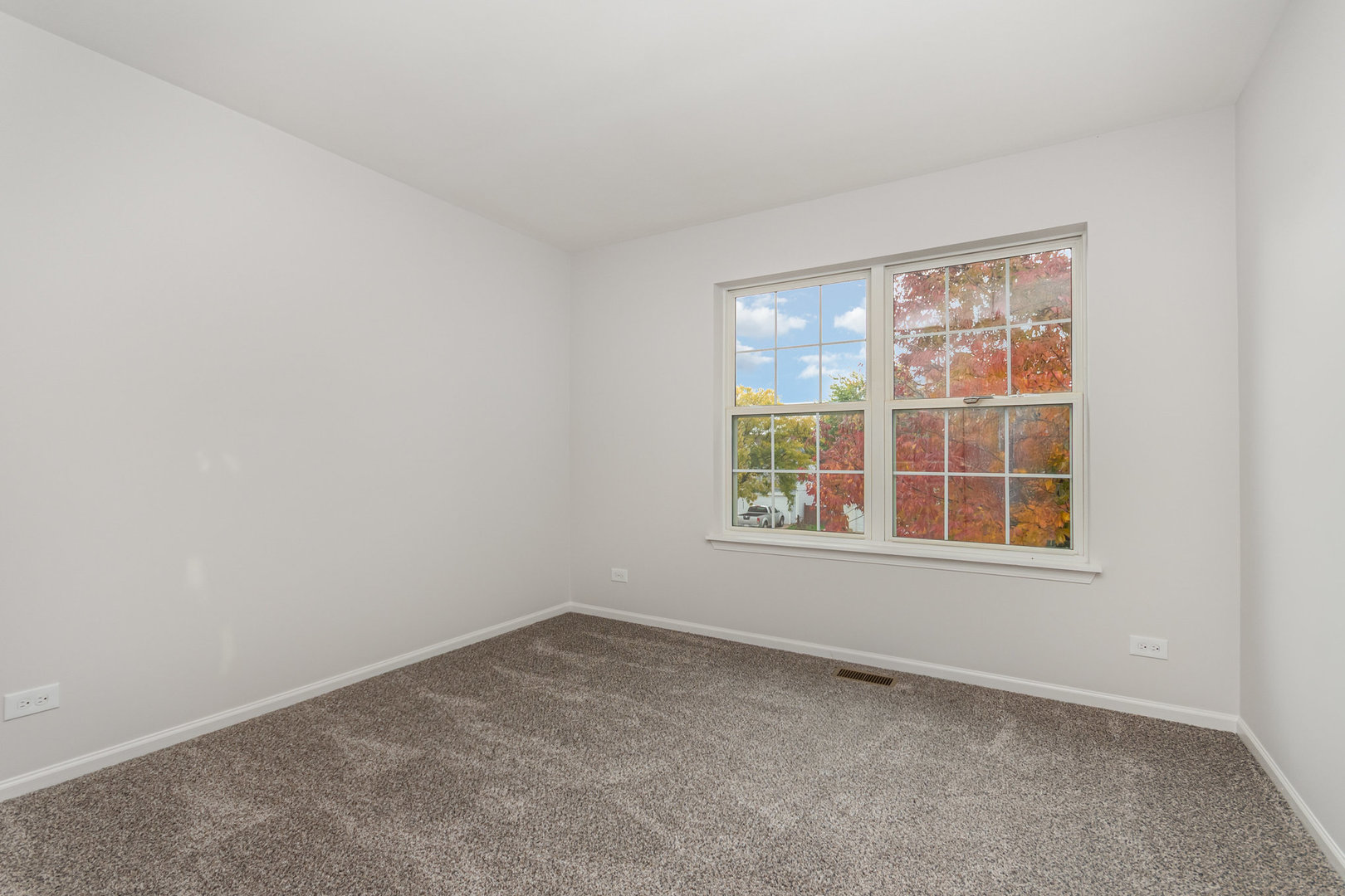 2746 Hillsboro Boulevard Aurora, IL 60503 - Photo 19 of 26